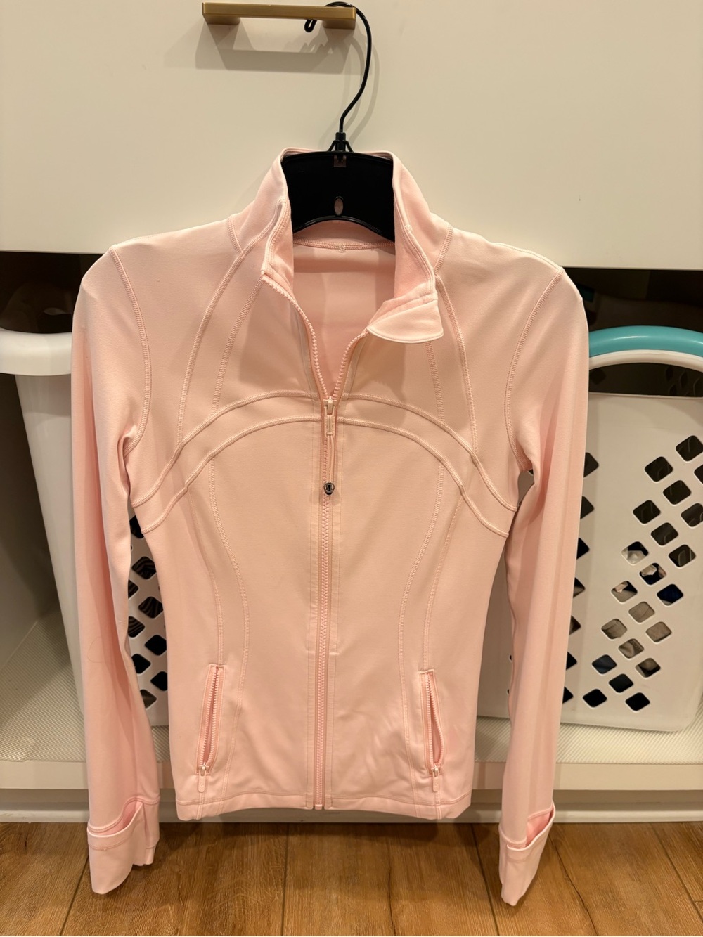 Women’s Light Pink Zip-Up Active Jacket Lululemon size 4